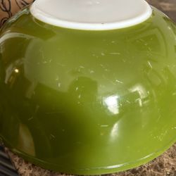 Vintage Pyrex Large Bowl 10” Diameter Green 