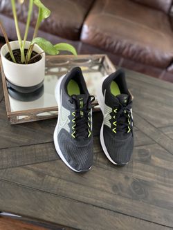 Nike Down Shifter 11 Mens Running Shoes