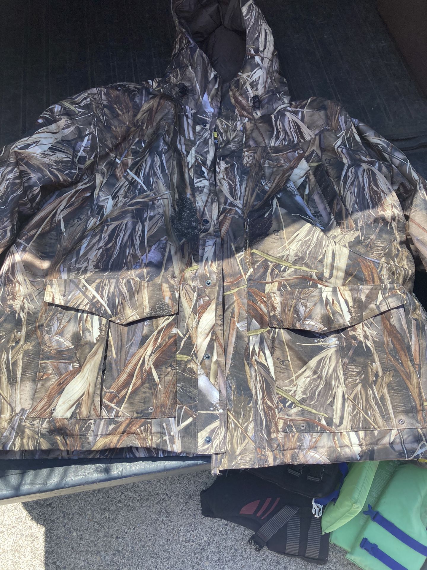 Cabelas Hunting Jacket