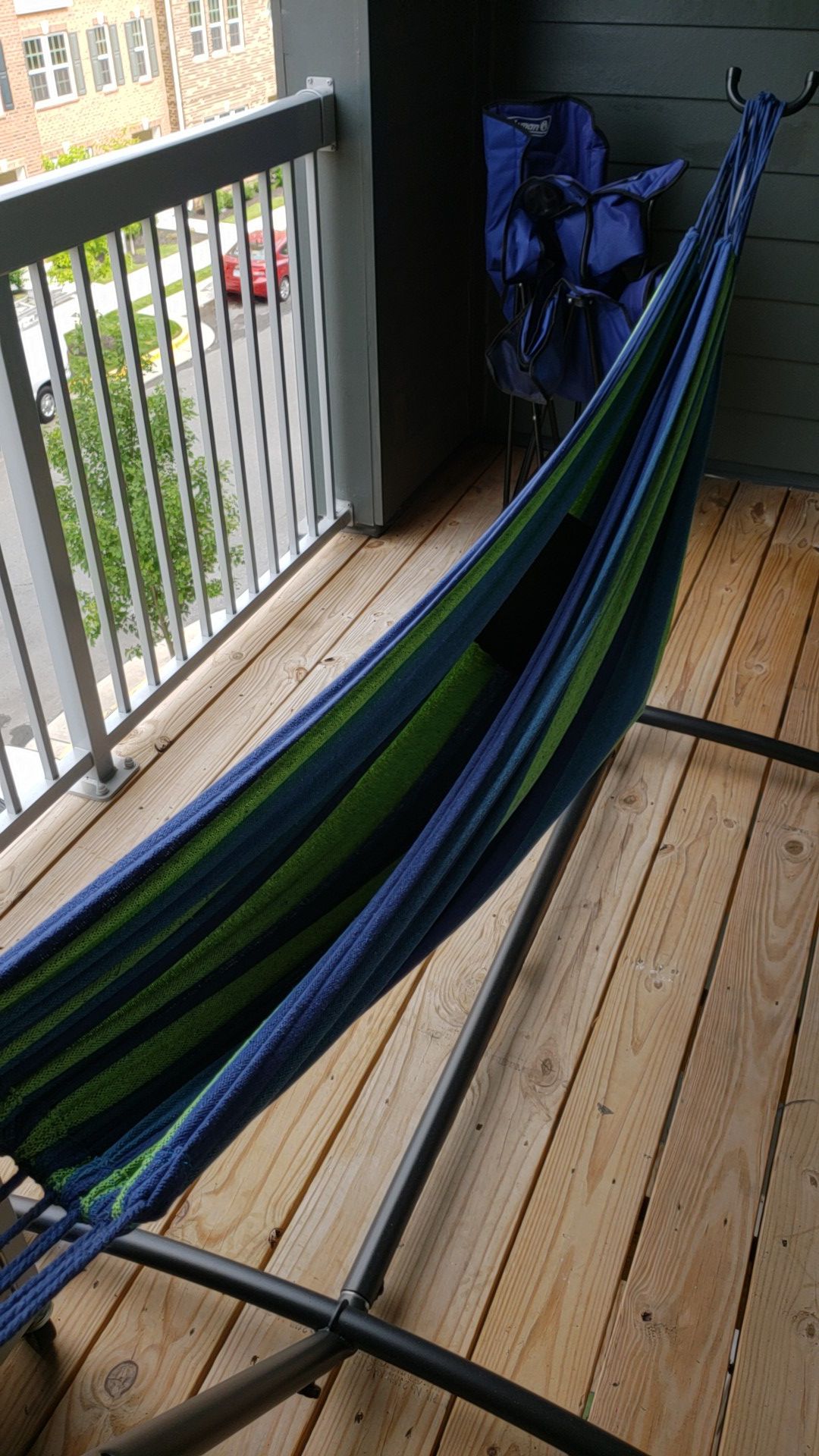 Portable Hammock with a stand. Available for pick up only