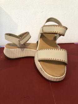 Dolce Vita Womens Franca Sandals Beige Faux Leather Strappy White Platform Size WMS 9