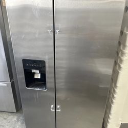 Refrigerator 