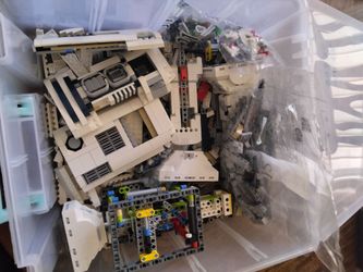 LEGO Star Wars R2-D2 (75308) or best offer