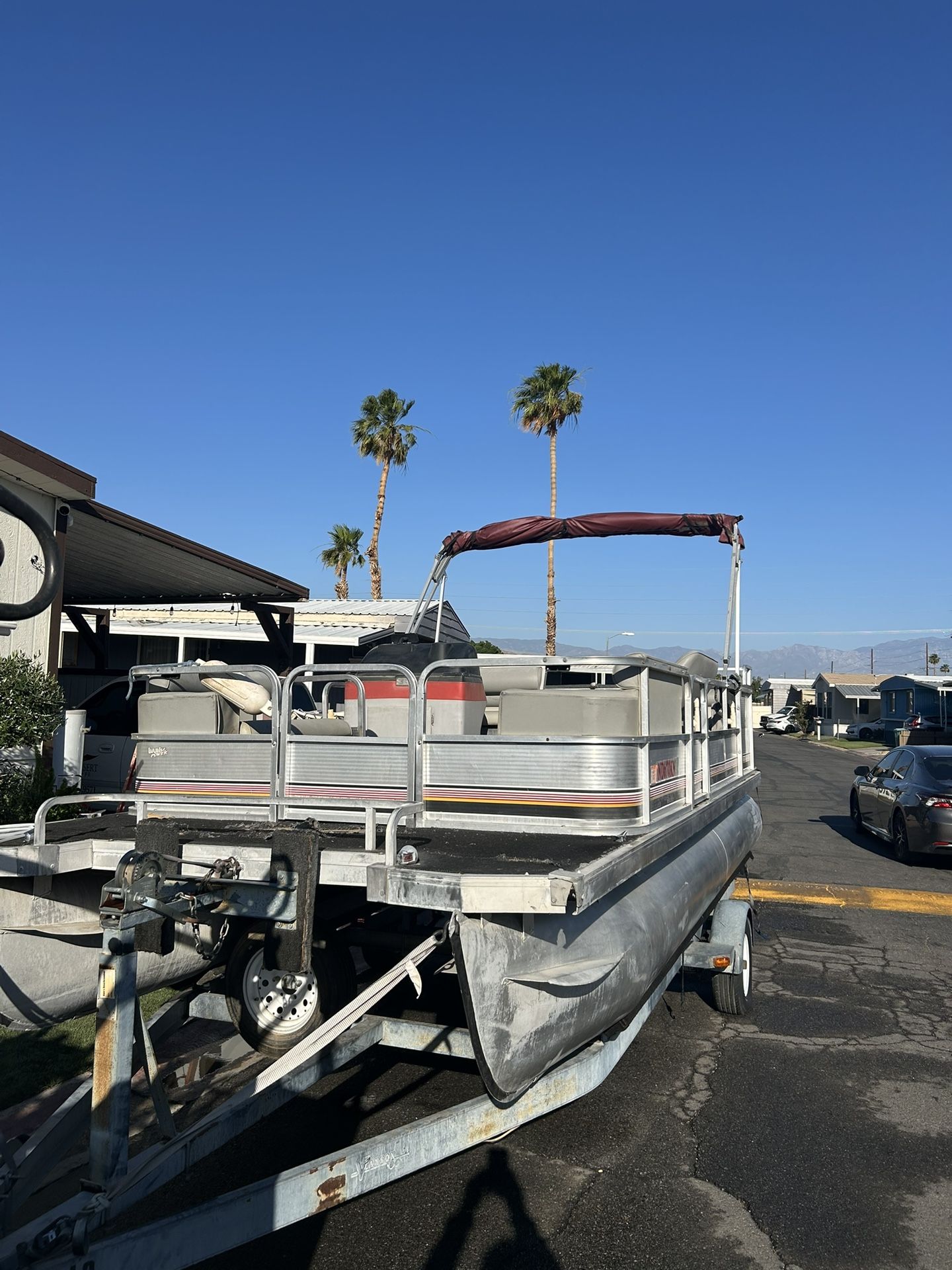 Phontoon Boat 20’ Footer Long