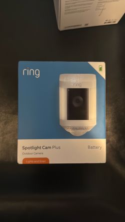 Ring Spotlight Cam Plus Battery Outdoor Camera
