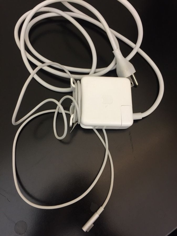 Mac Laptop Charger (L-Style)