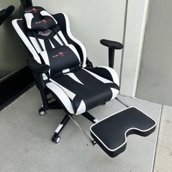 New In Box Premium Gaming Office Computer Chair With Footrest And Adjustable Armrest Game Furniture Black With White Accent 