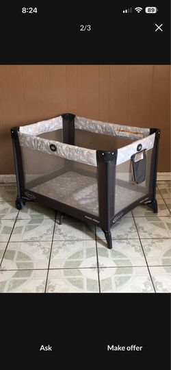 GRACO PLAY PEN / PACK AND PLAY!!!!