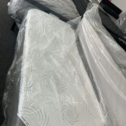 Twin Xl Deluxe 12” Memory Foam - Brand New 