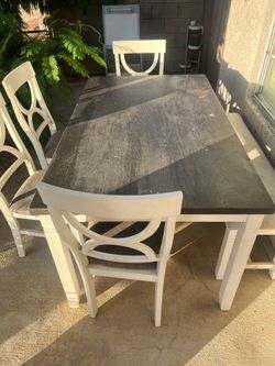 Dinning table