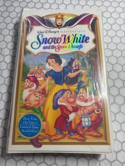 Factory Sealed Snow White VHS  Disney Masterpiece (1994)