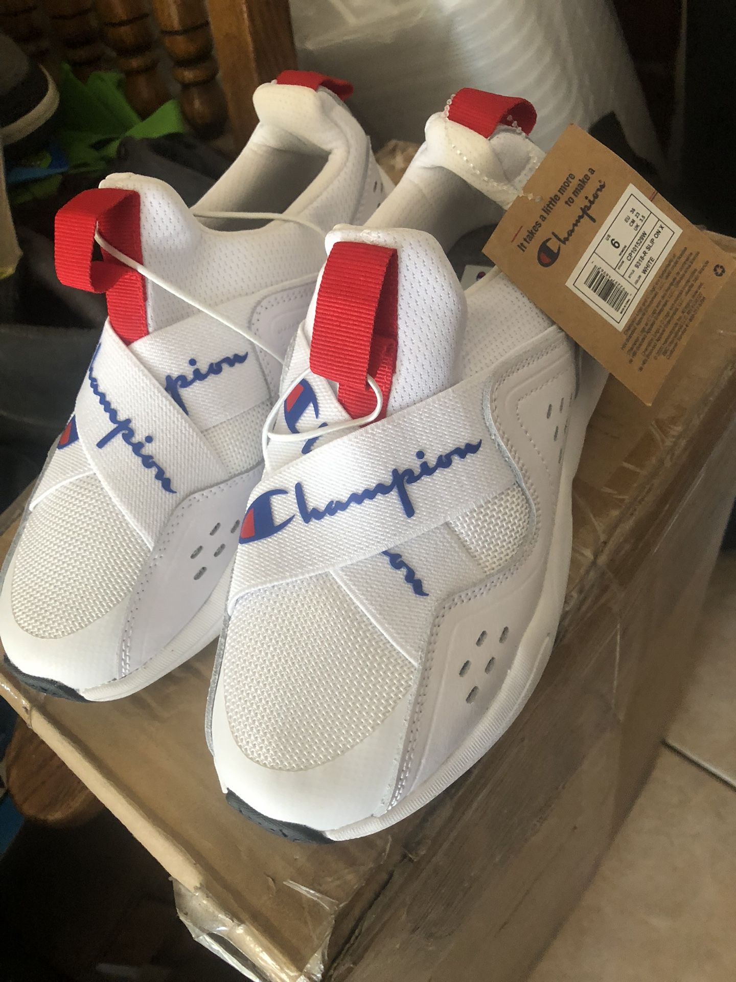 Bran New Champion size 6W with tags