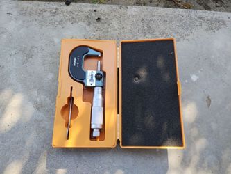 Mitutoyo micrometer tool