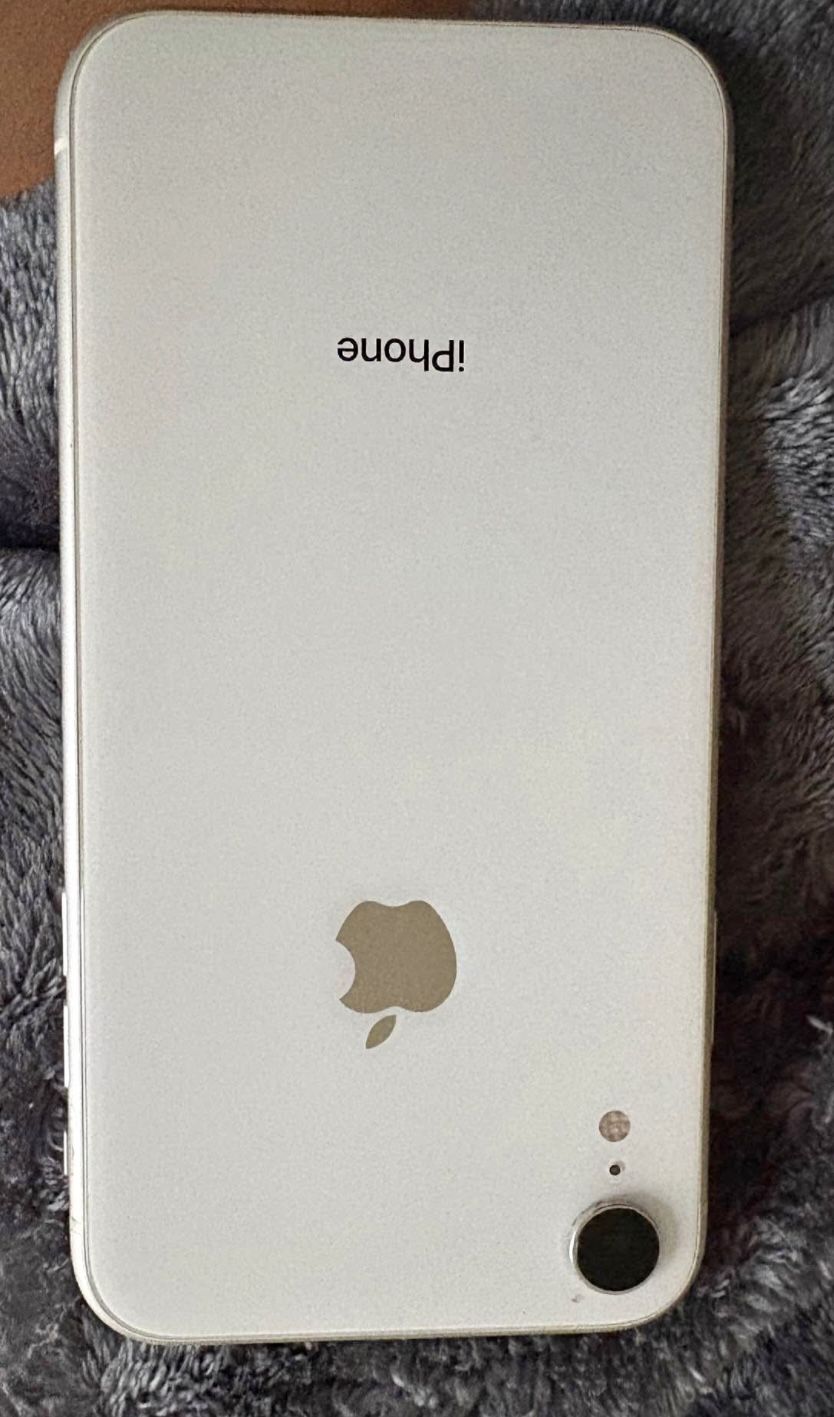 128 GB Unlocked IPhone XR