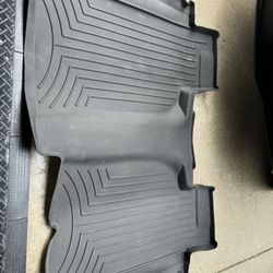 2021 GMC REAR WEATHERTECH
