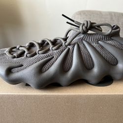 YZY 450 Cinder sz 12.0