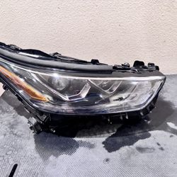 2020 To 2025 TOYOTA HIGHLANDER HEADLIGHT RH LED 