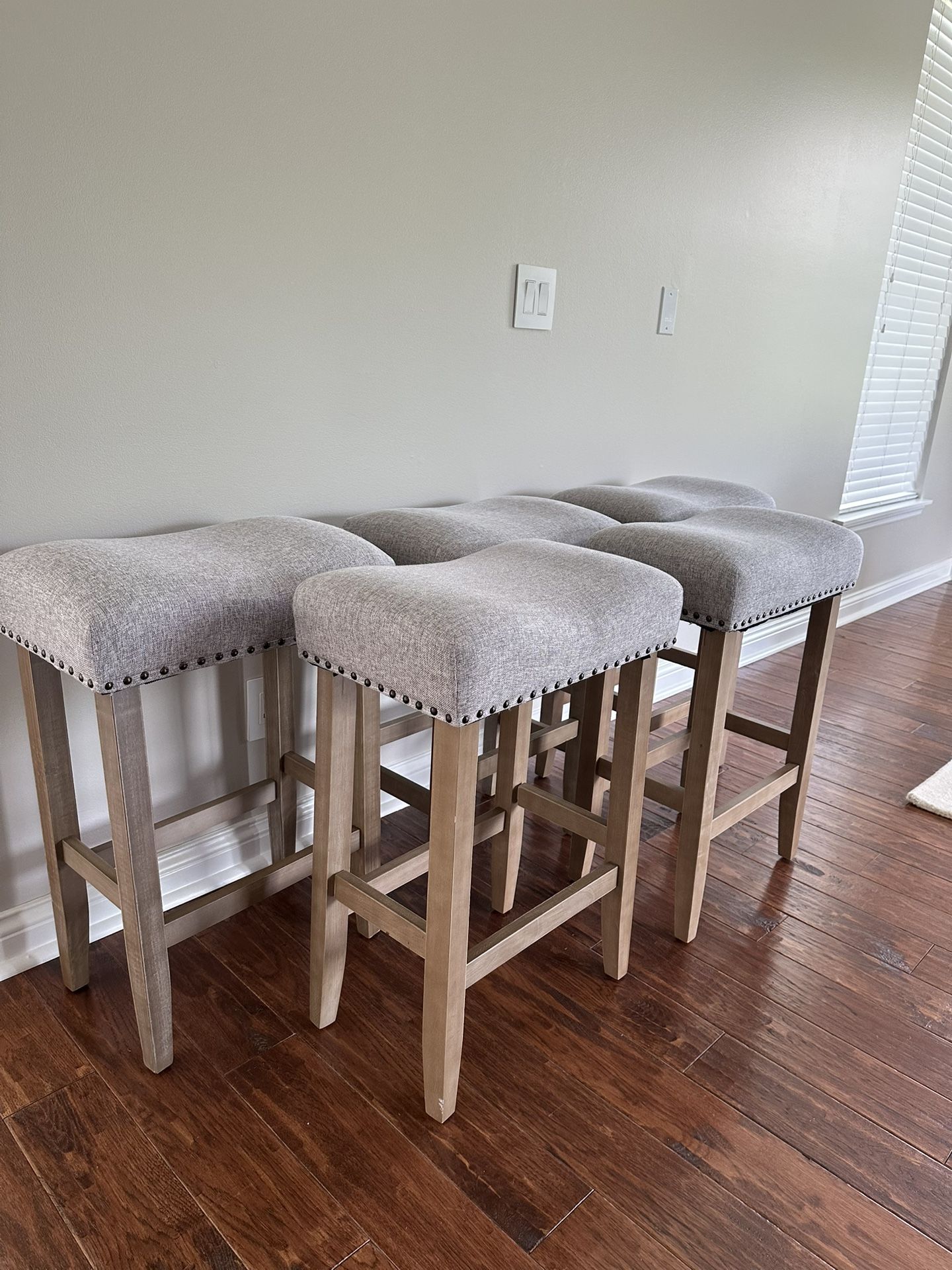 5pc Counter Stools 28 1/5”