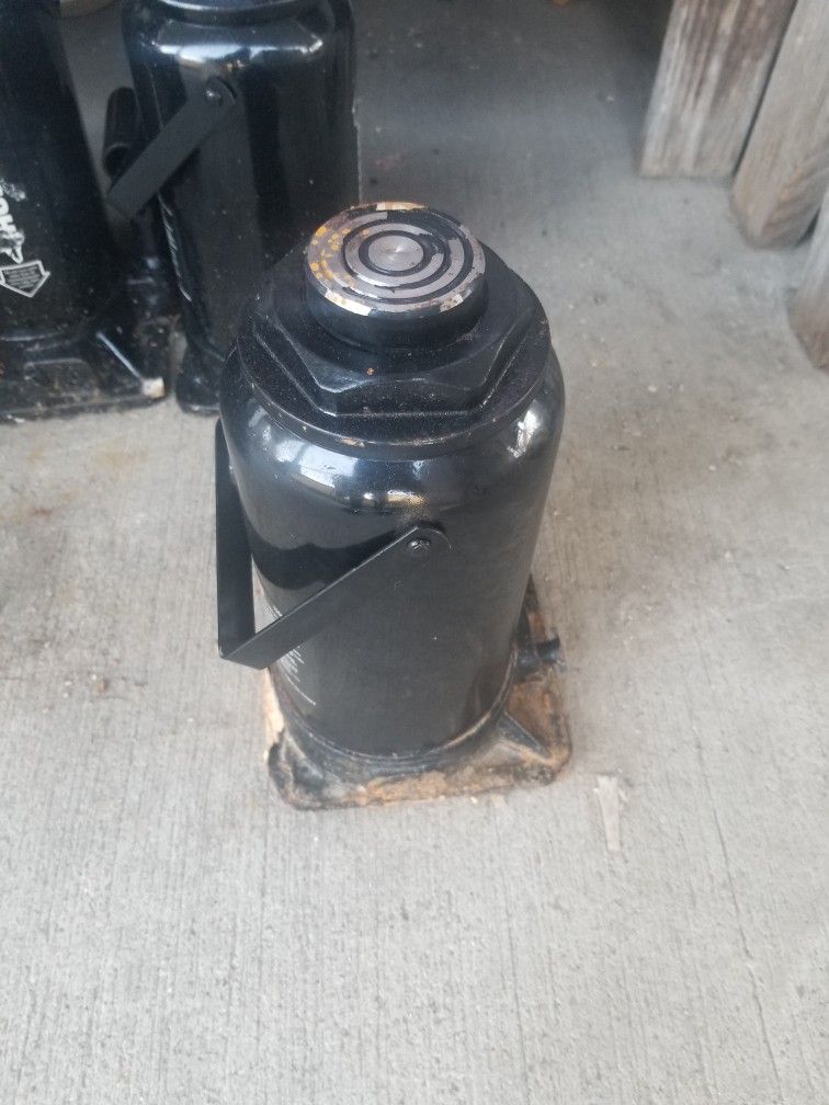 Gato De Botella De 30 Toneladas