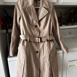 Women’s Raincoat