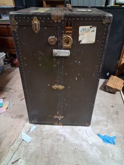 OshKosh Trunk Inc.