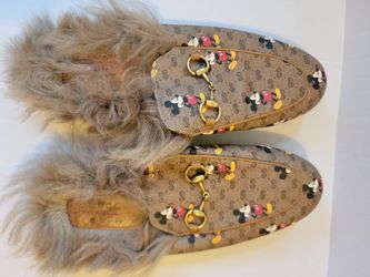 Gucci slippers