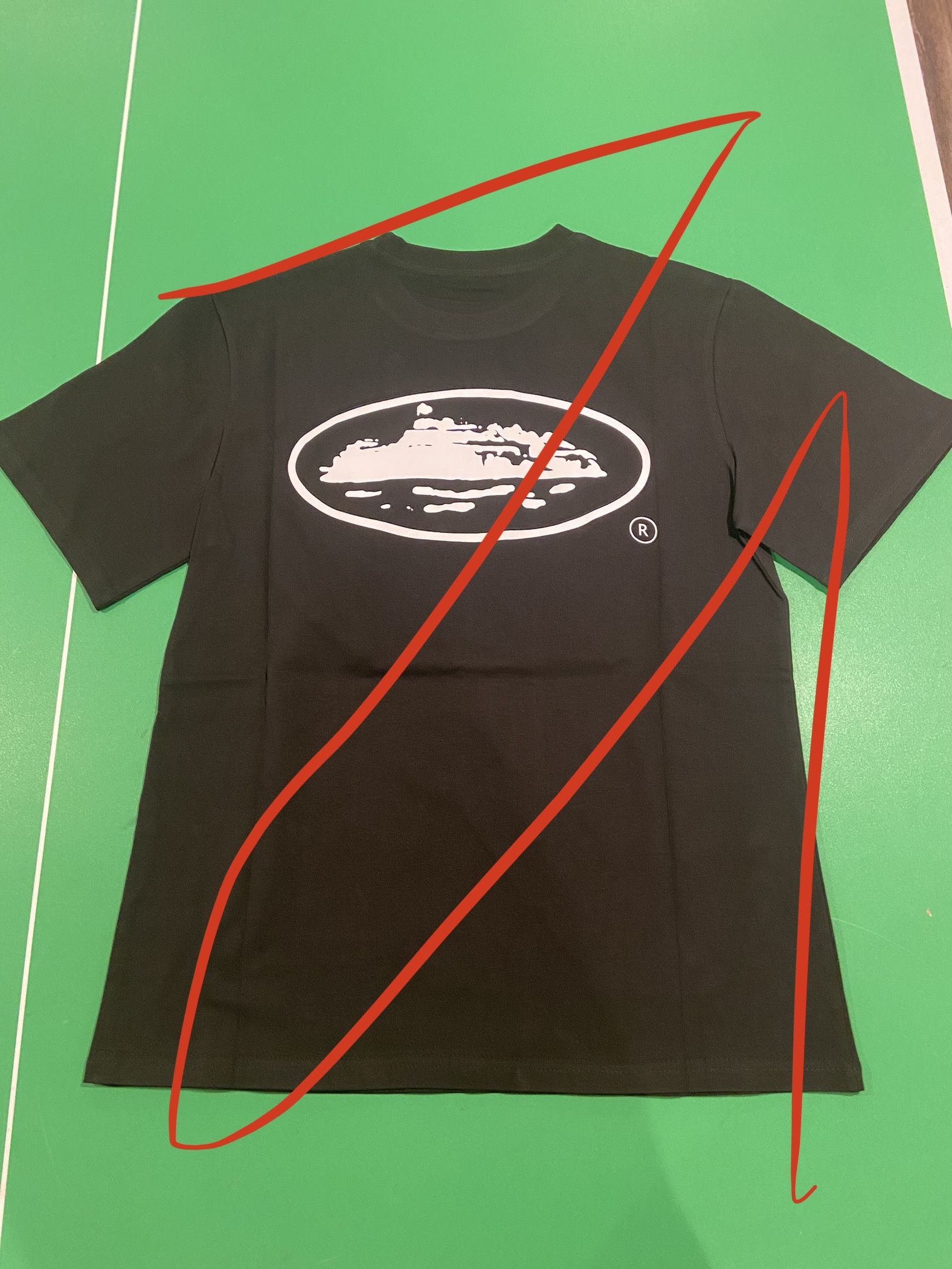 Corteiz OG Island Logo Tee in black - thefunkyskunk.ie