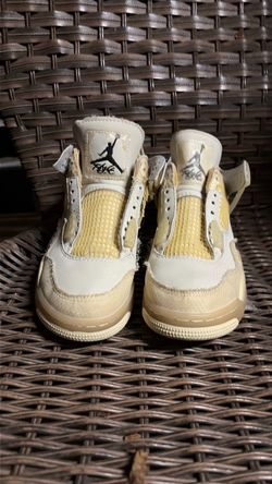Air Jordan 4 Retro Sneakers