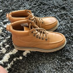 Women’s Boots Size 7