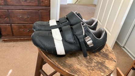 Blk shoes for sale