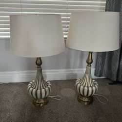 Set Of 2 Vintage Lamps