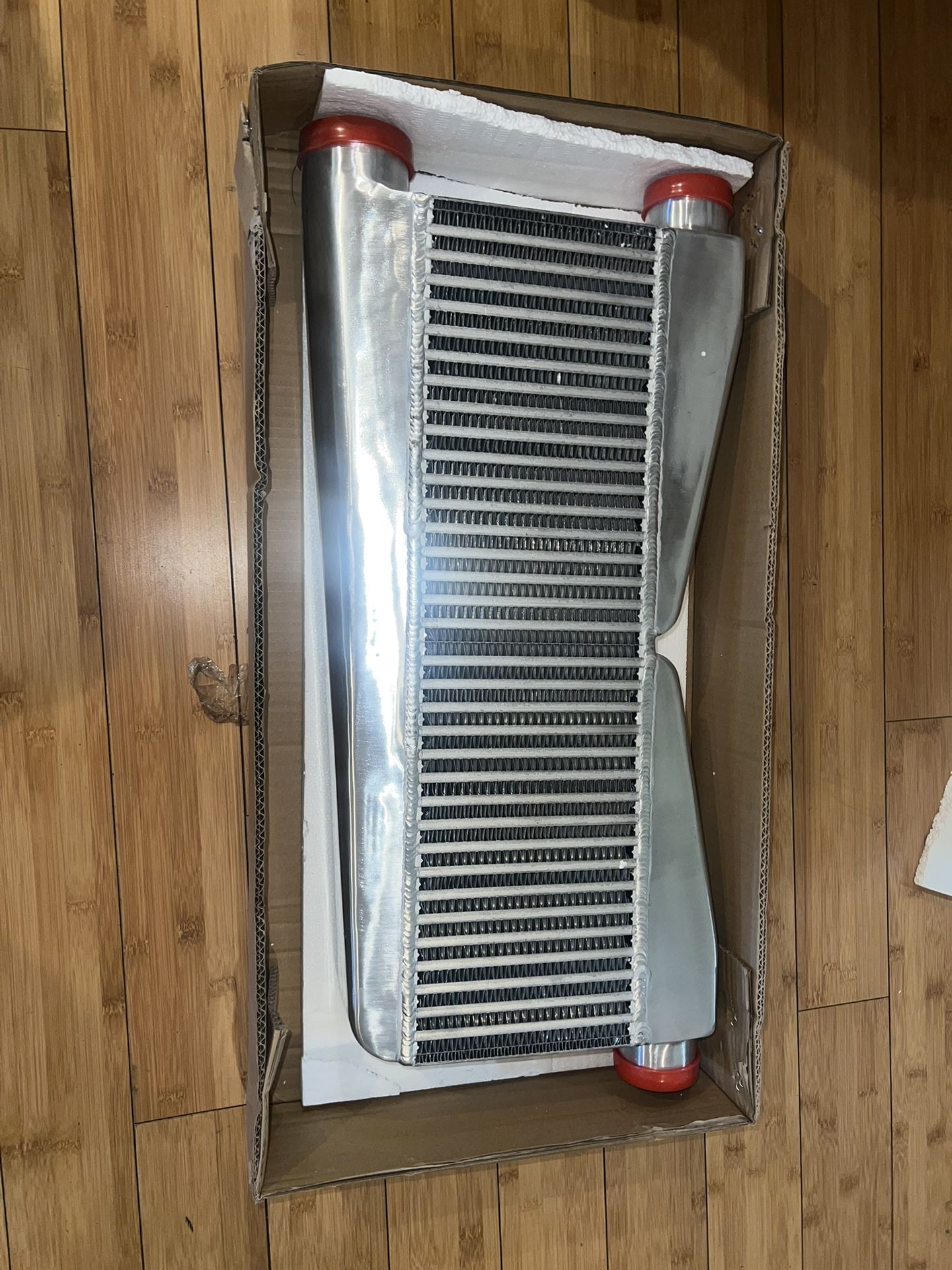 TWIN TURBO INTERCOOLER