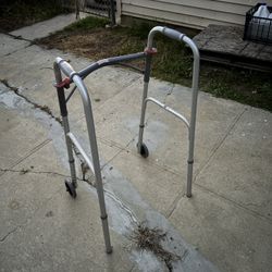 Foldable Aluminum Walker Wide 