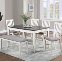 Dining table + 4 chairs (Like new!)