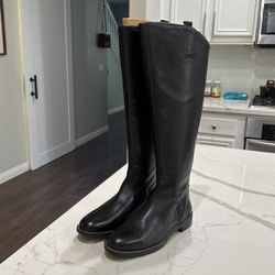 Women’s Black Boots Size 6.5