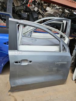 Chevy Colorado right door oem
