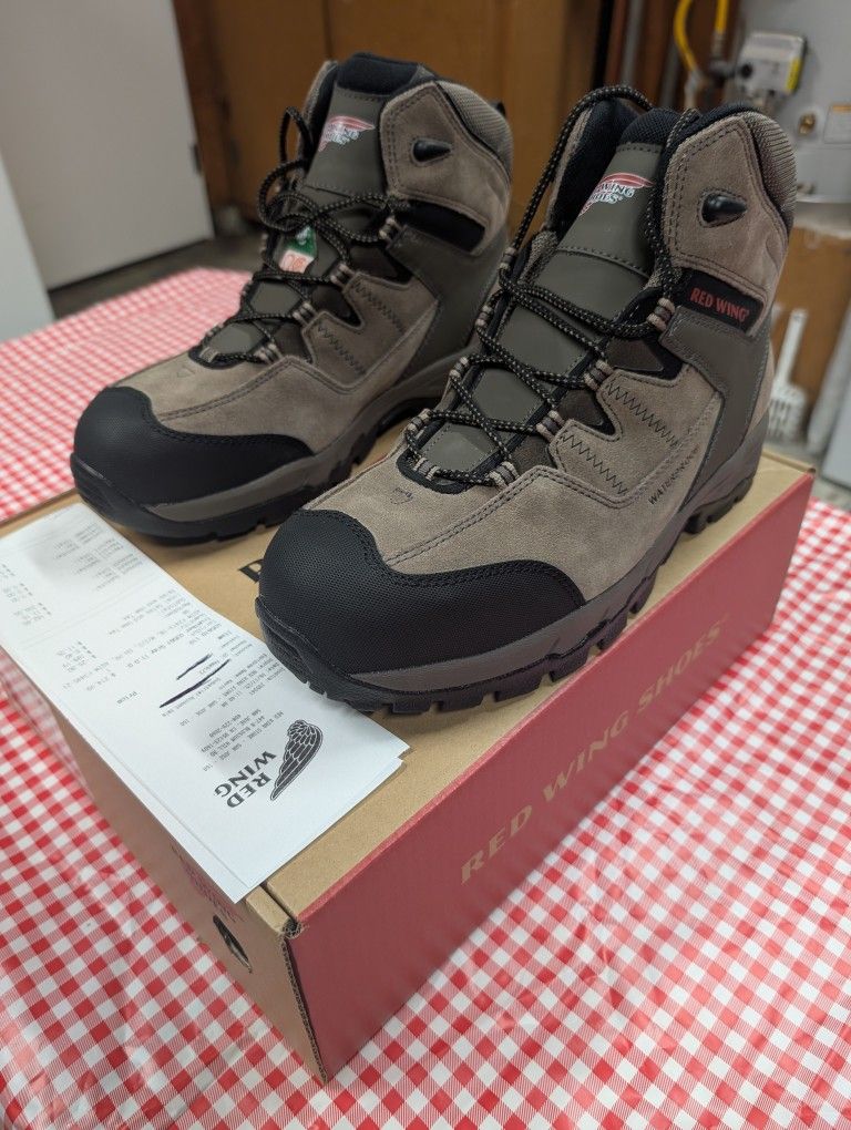 Red Wing Work Boots (Size 11)