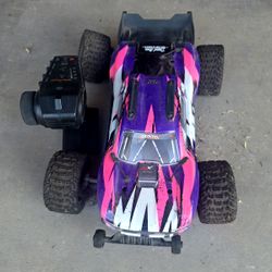 ARRMA RC Truck