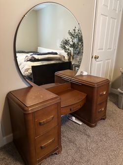 Art Deco Makeup Vanity