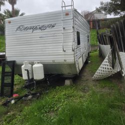 2003 Toy Hauler 27 ' Long