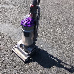 Good working condition Dyson vacuum