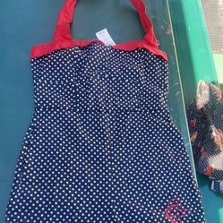 New Romper. Size Large 