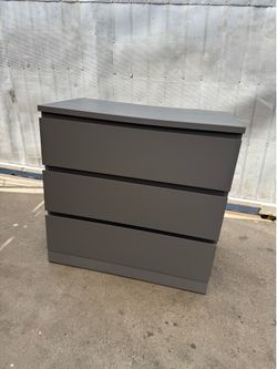 IKEA malm 3 drawer dresser