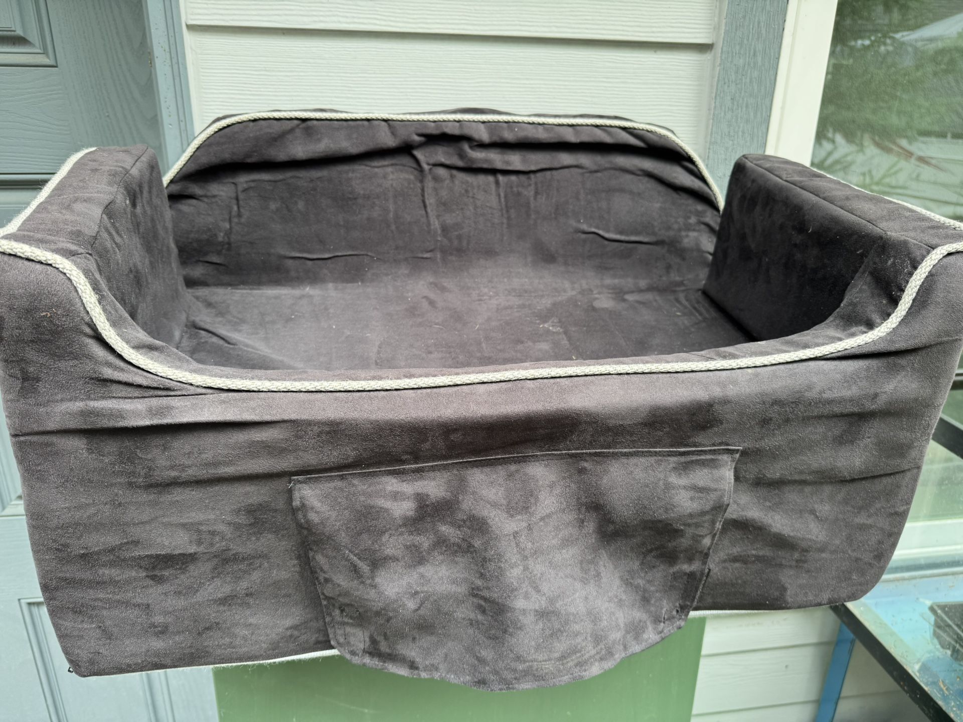 Dog car bed