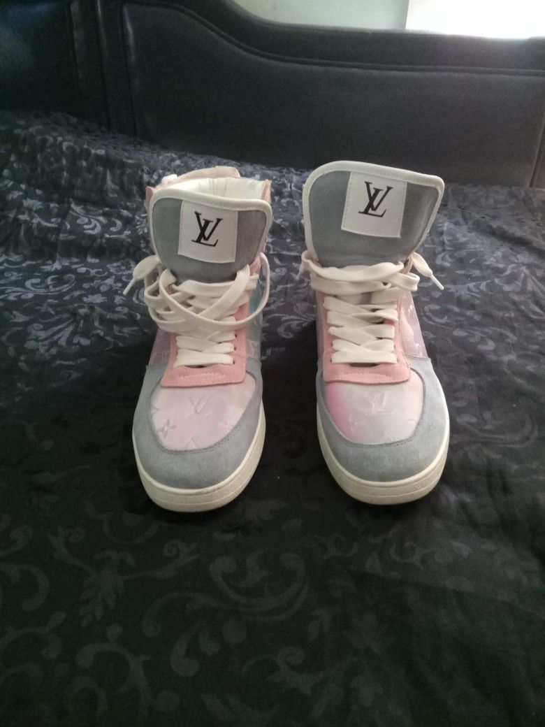 Louis Vuitton Sneakers 