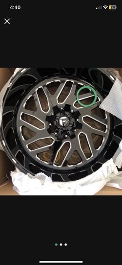 New Fuel Triton High Gloss 22x12 Rim