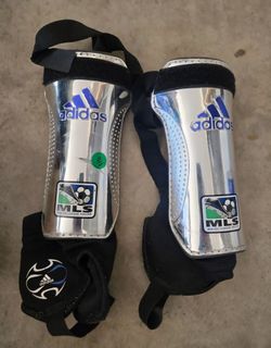 Soccer shin guards