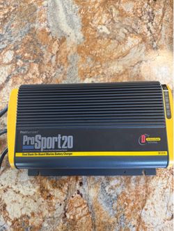 Boat dual bank battery charger new.
