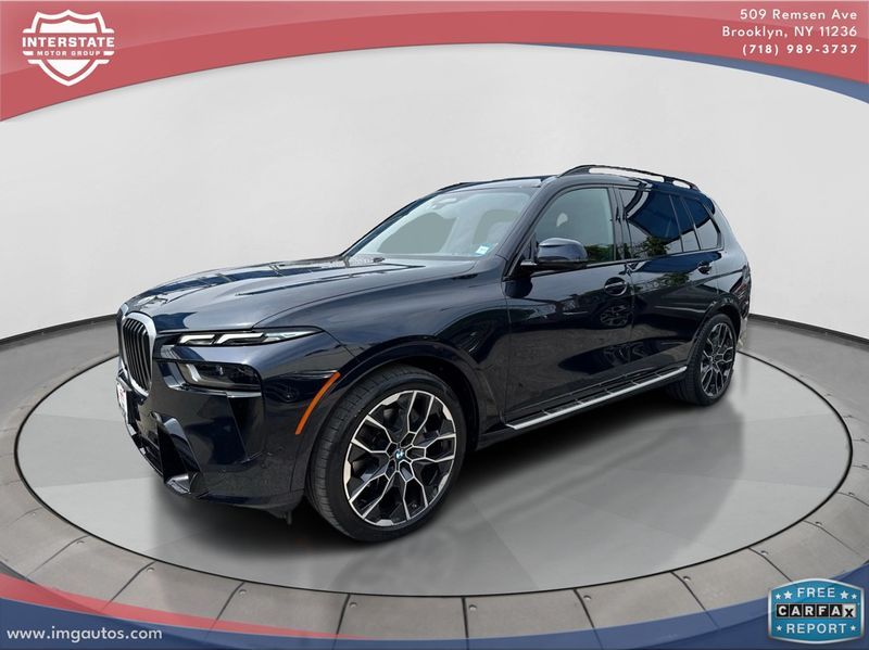 2023 BMW X7