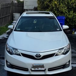 TOYOTA CAMRY SE
